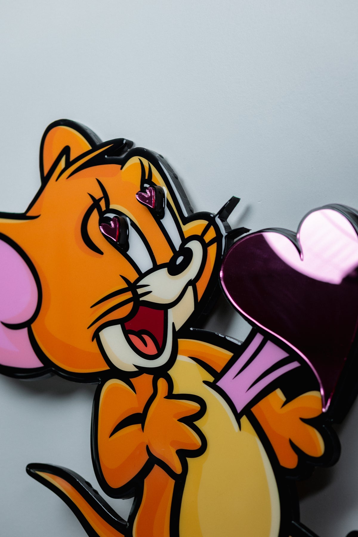 Tom LOVES Jerry