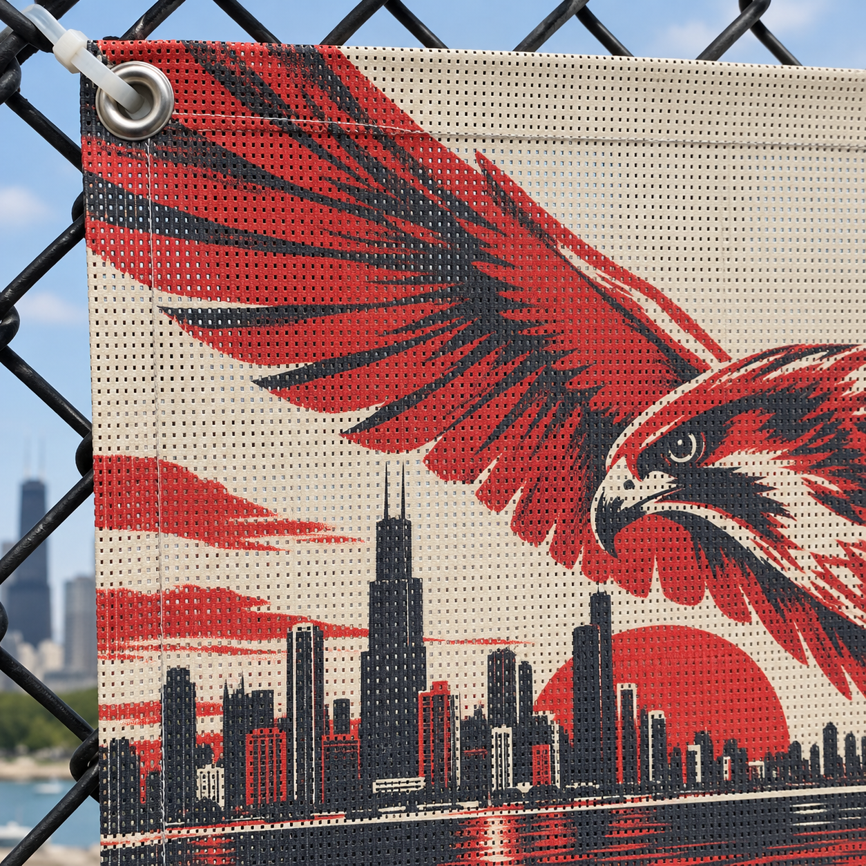 Mesh banner — Finish & edge detail