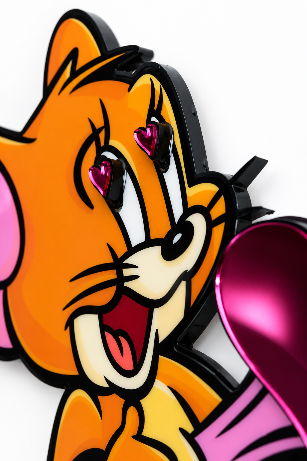 Tom LOVES Jerry